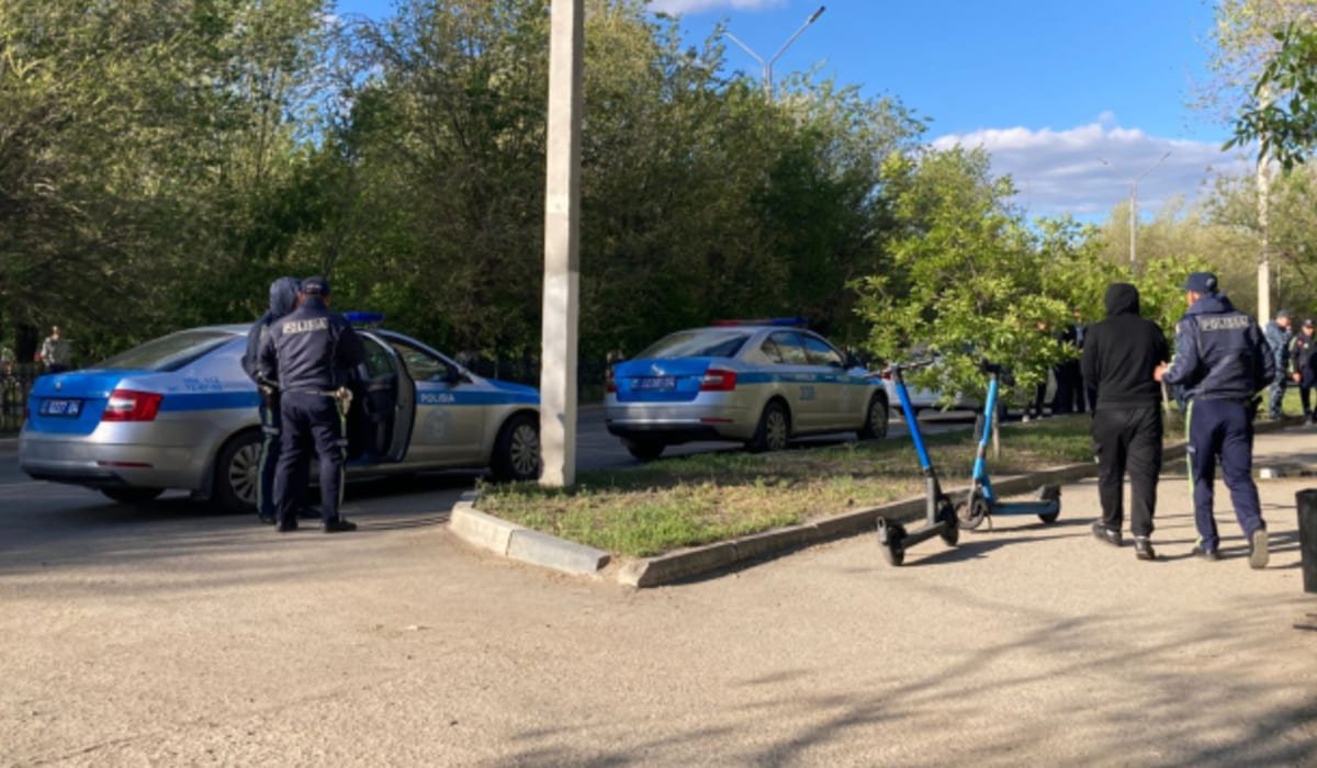 Полицейская машина во время погони столкнулась с легковым авто в Актобе |  Медиа агентство АктобеИНФО новости, объявления