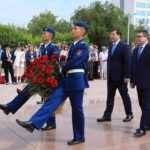 В Актобе почтили память Героя Советского Союза Алии Молдагуловой